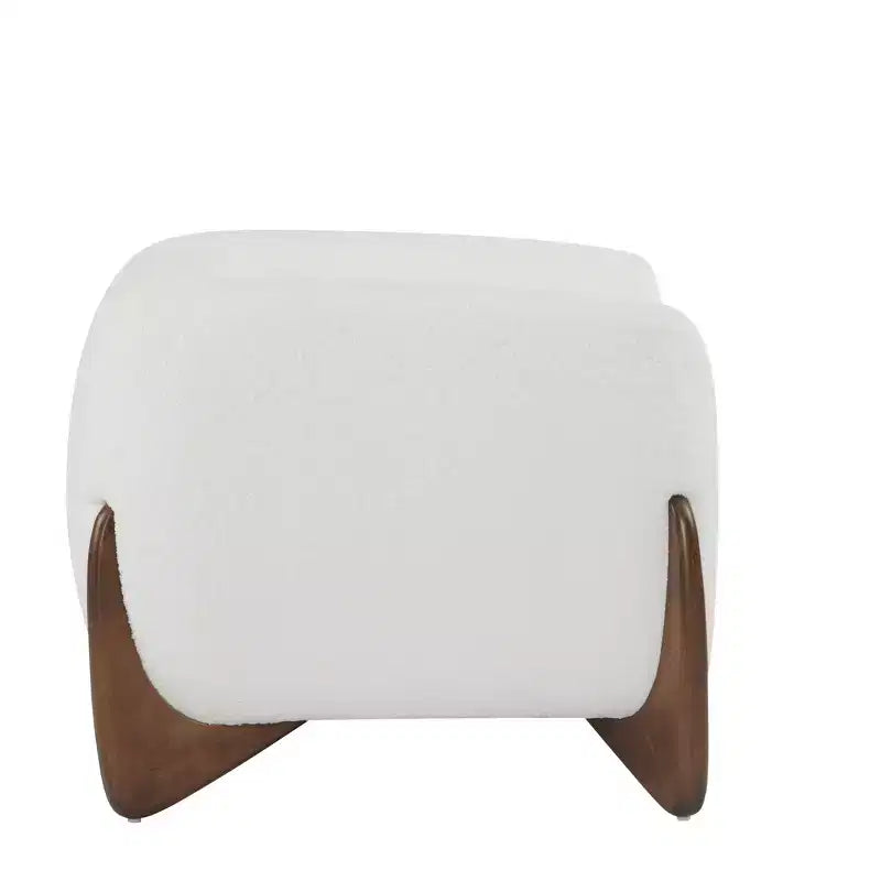 Poltrona Club Rivestita in Bouclé – Beige