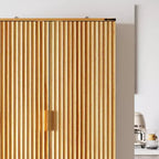 Dispensa da cucina con ante magnetiche effetto legno, ripiani regolabili e cassetti