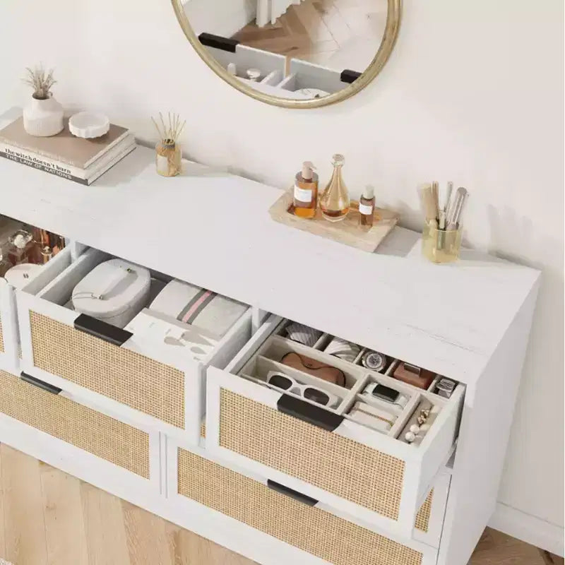 Cassettiera a 7 cassetti con pannelli frontali in rattan, larghezza 140 cm