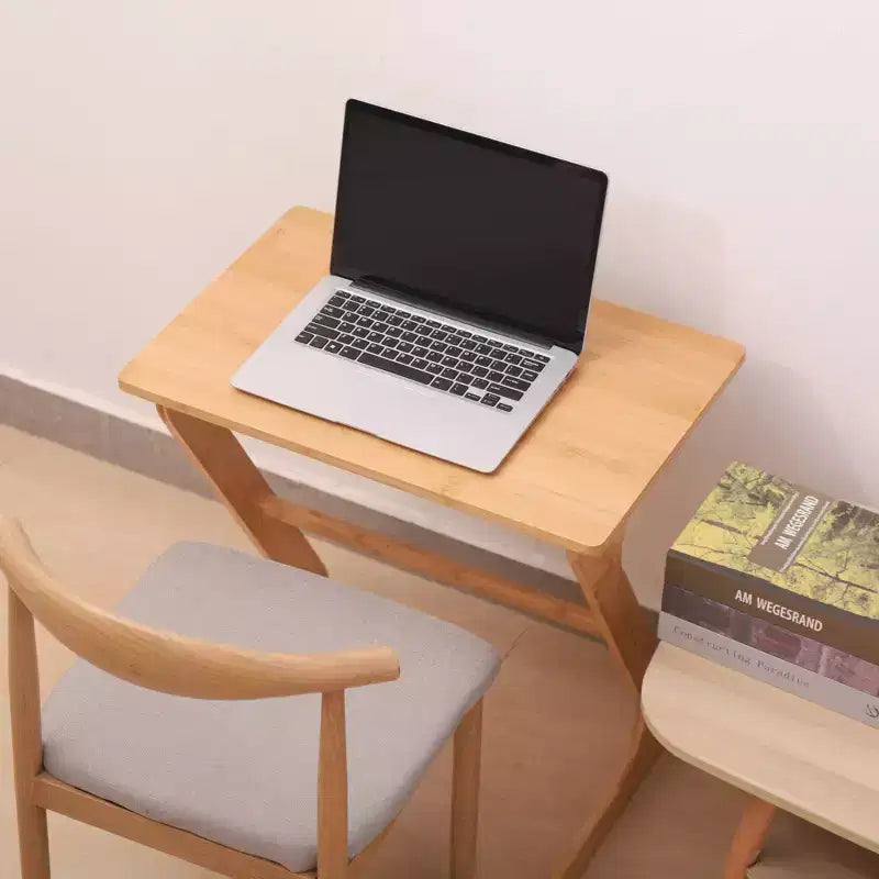 Vassoio da tavolo per laptop e TV in bambù con design a Z